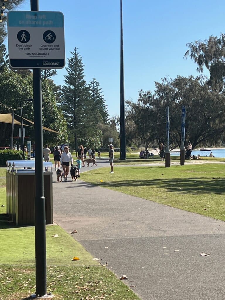 Esplanade Park Centre - Walking Track