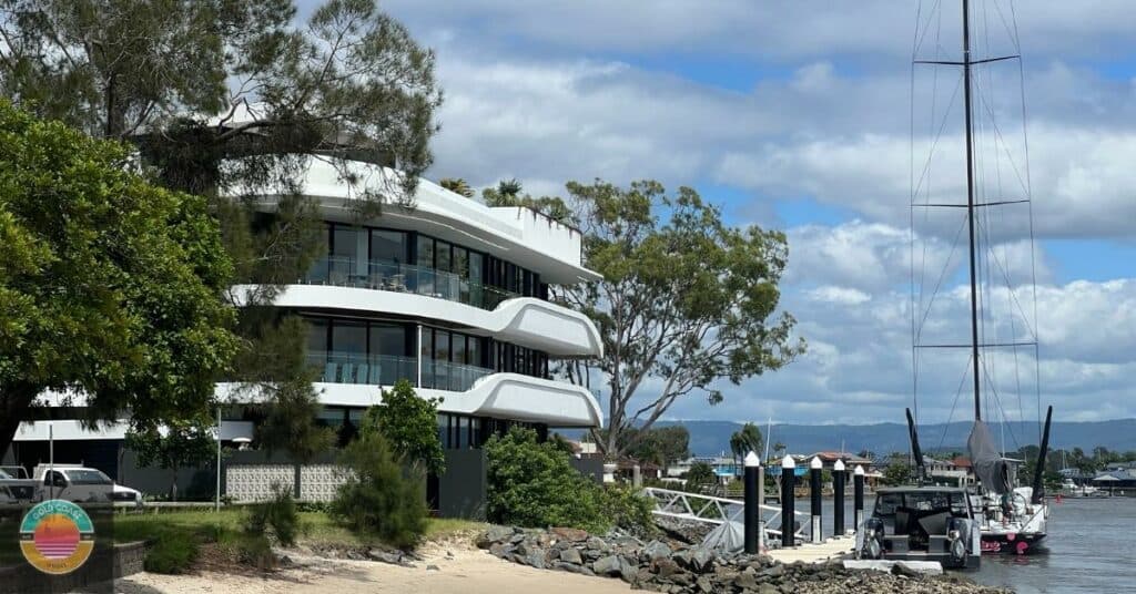 Prestige apartments in Paradise Point